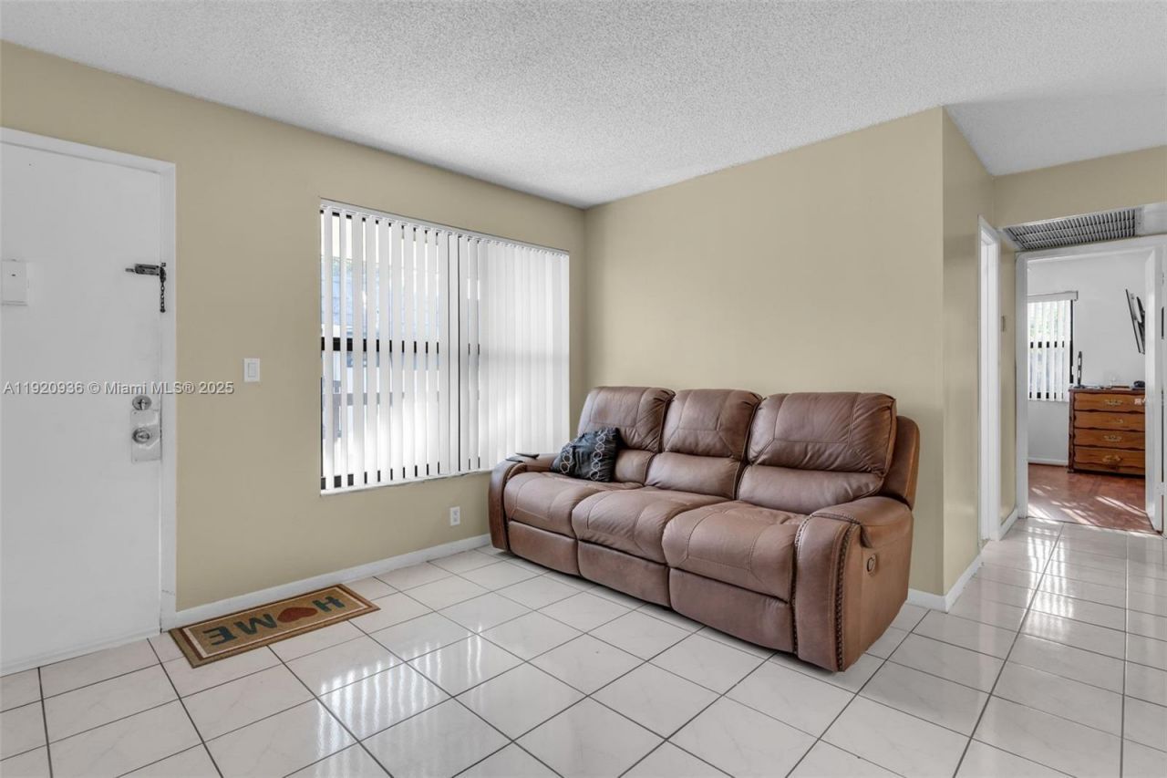 14865 SW 104th St, Unit 26-22, Miami, FL 33196 Photo