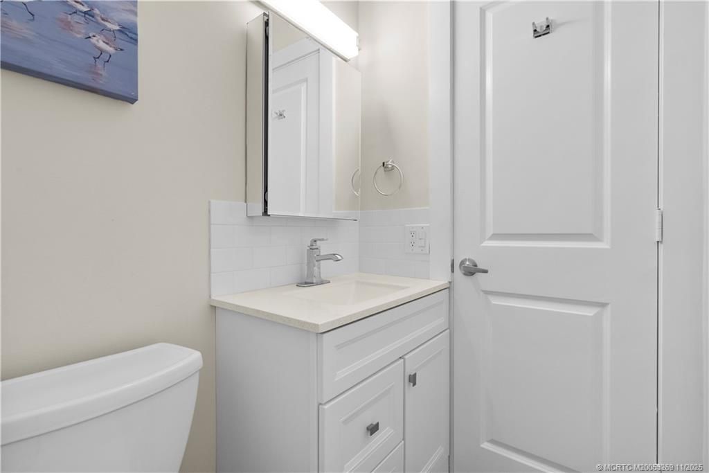 2725 NE Indian River Drive, Jensen Beach, FL 34957 Photo