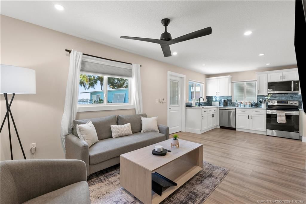 2725 NE Indian River Drive, Jensen Beach, FL 34957 Photo