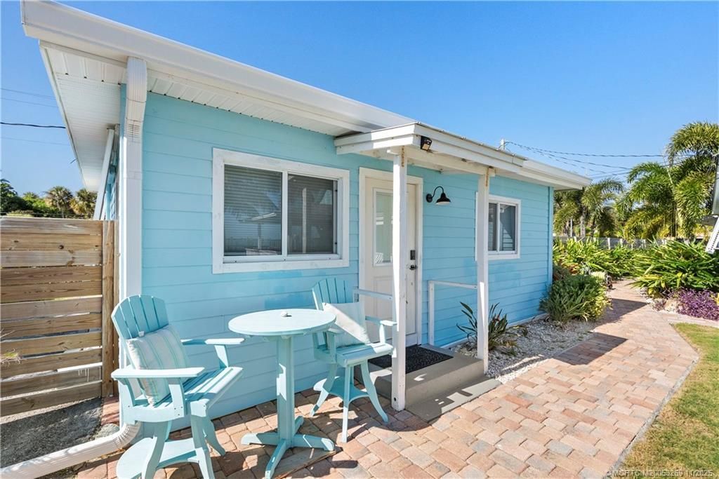 2725 NE Indian River Drive, Jensen Beach, FL 34957 Photo