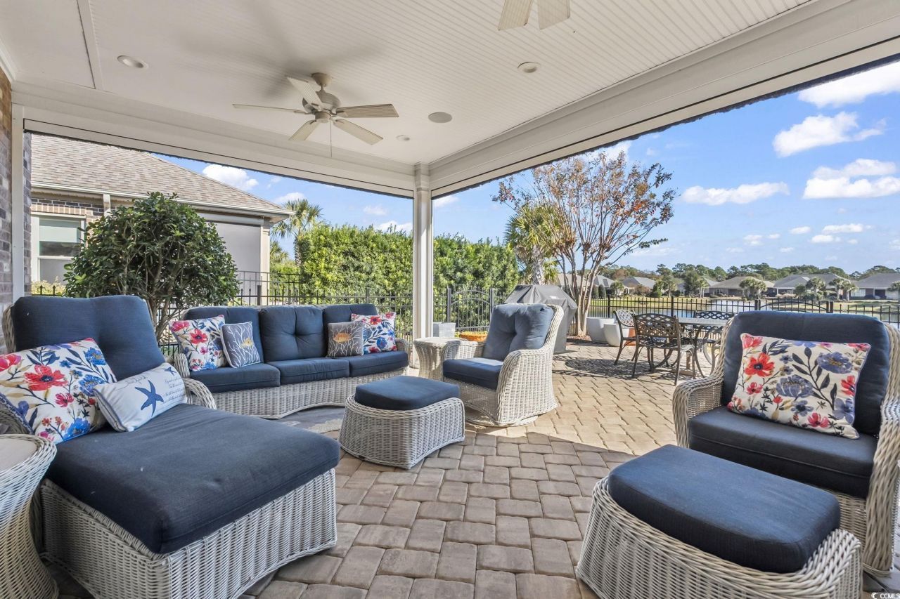 750 Villarosa Dr. Photo 29