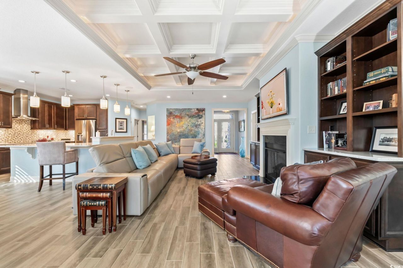 750 Villarosa Dr. Photo 7