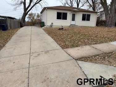 7005 Chandler Hills Drive, Bellevue, NE 68147