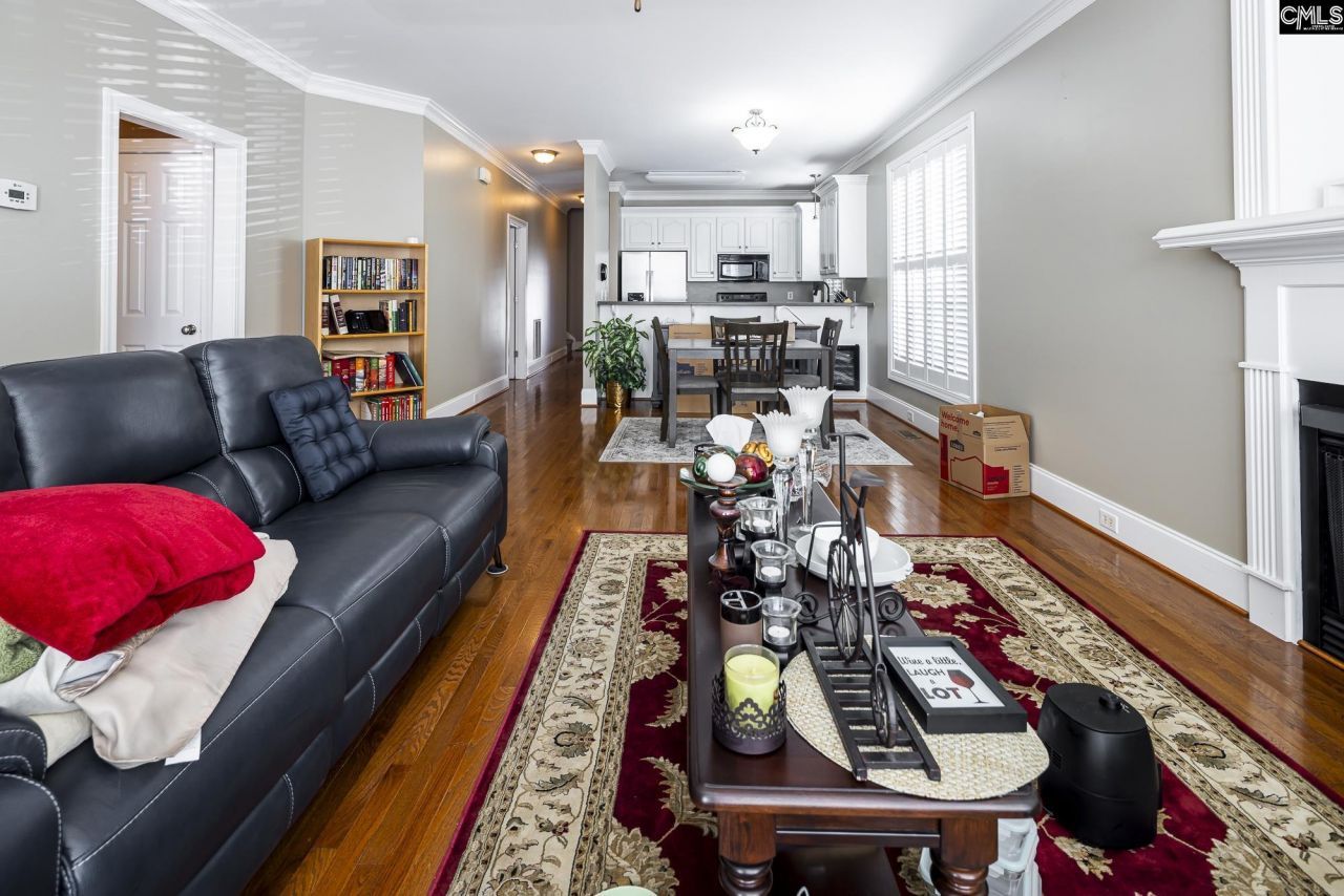 151 Long Iron Court Photo 8