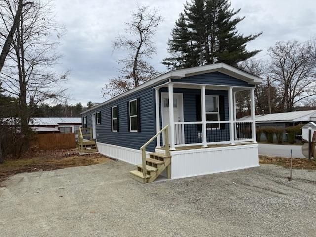 10 Courtesy Avenue, Belmont, NH 03220 Main Photo