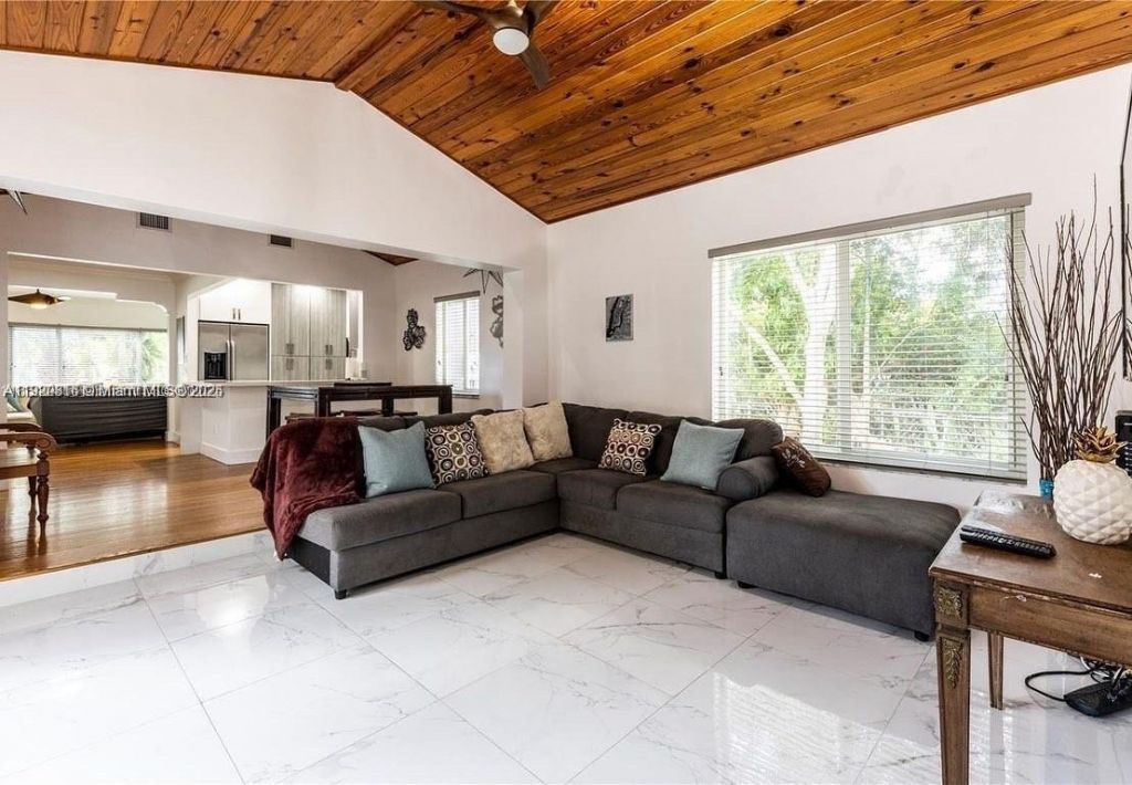 753 NE 81st St, Miami, FL 33138 Photo