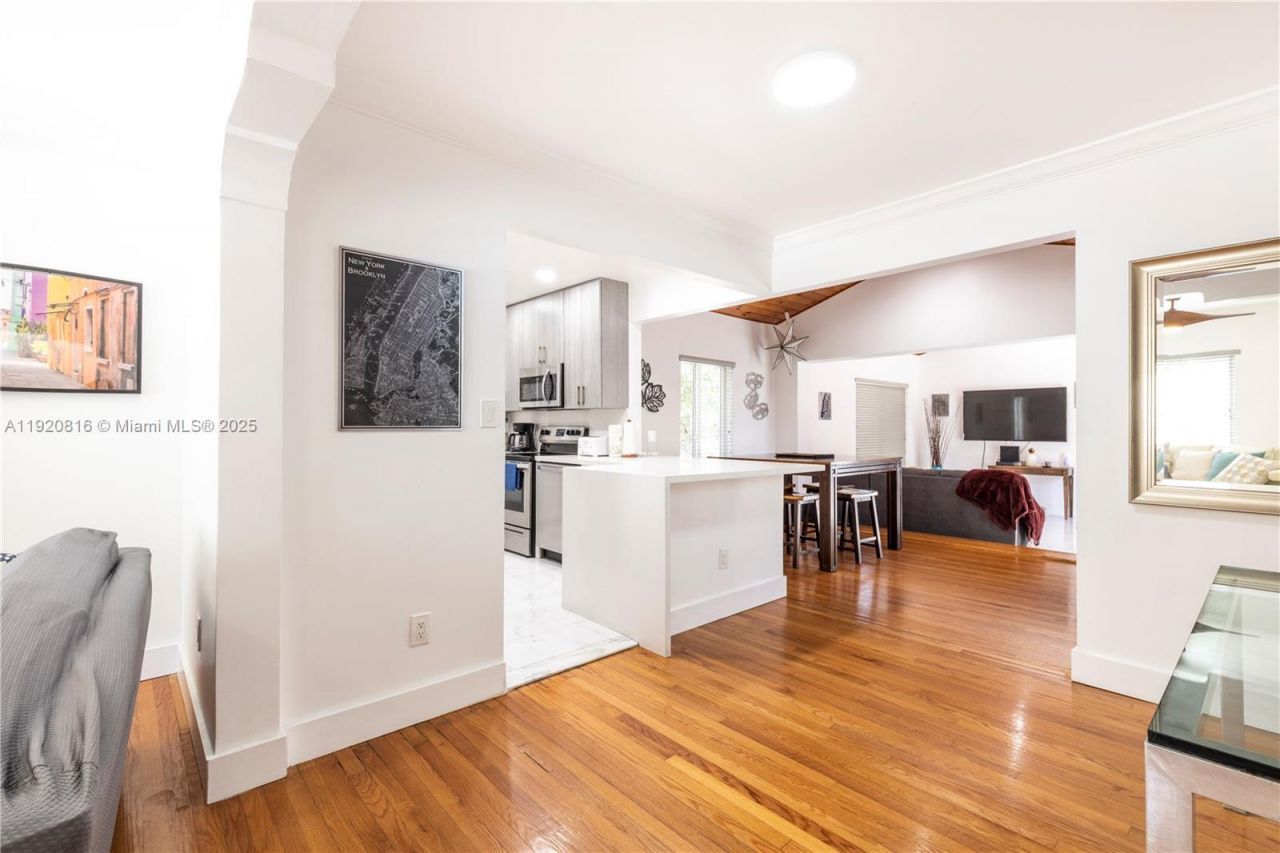 753 NE 81st St, Miami, FL 33138 Photo