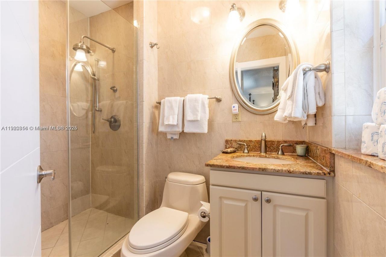 753 NE 81st St, Miami, FL 33138 Photo