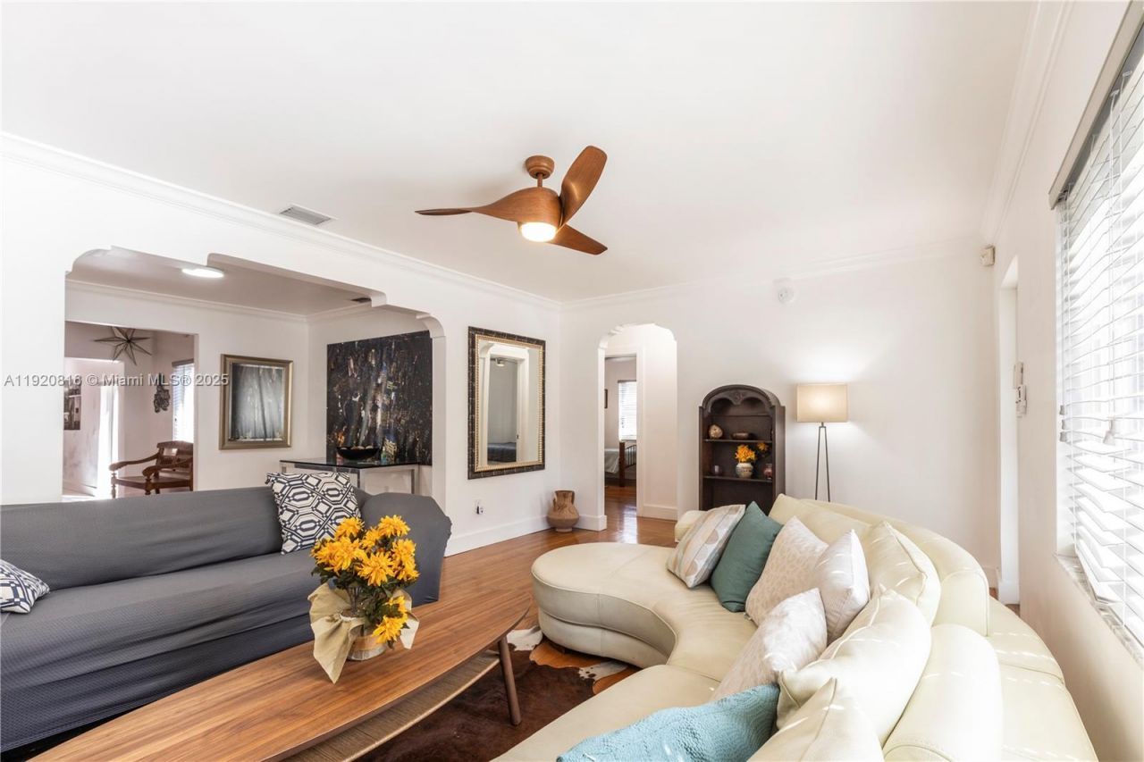 753 NE 81st St, Miami, FL 33138 Photo