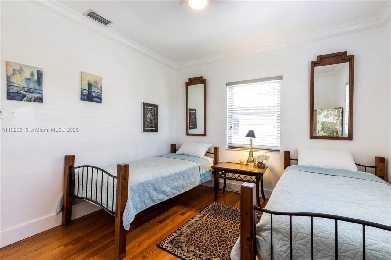 753 NE 81st St, Miami, FL 33138 Photo
