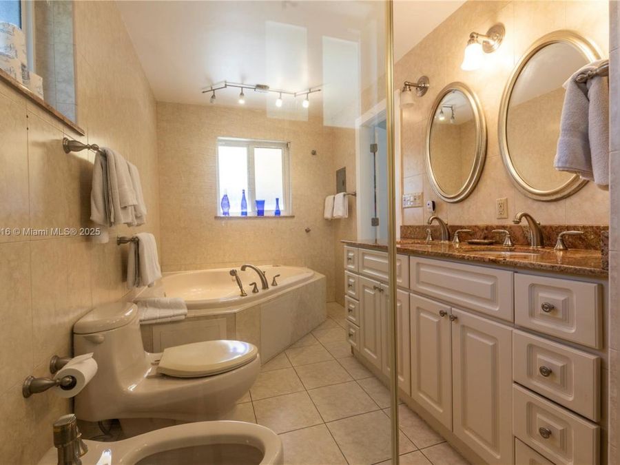 Property Image 77