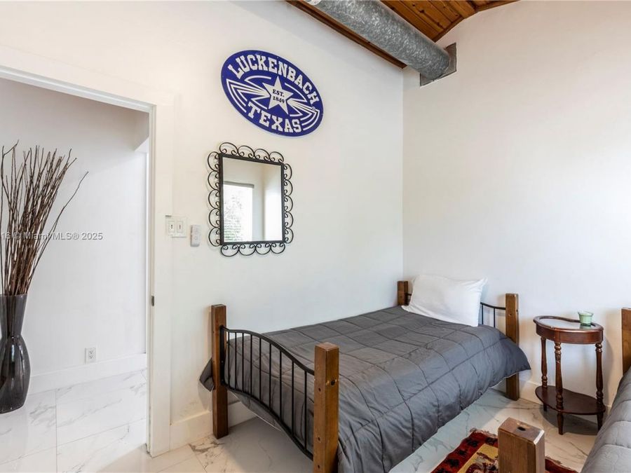 Property Image 82