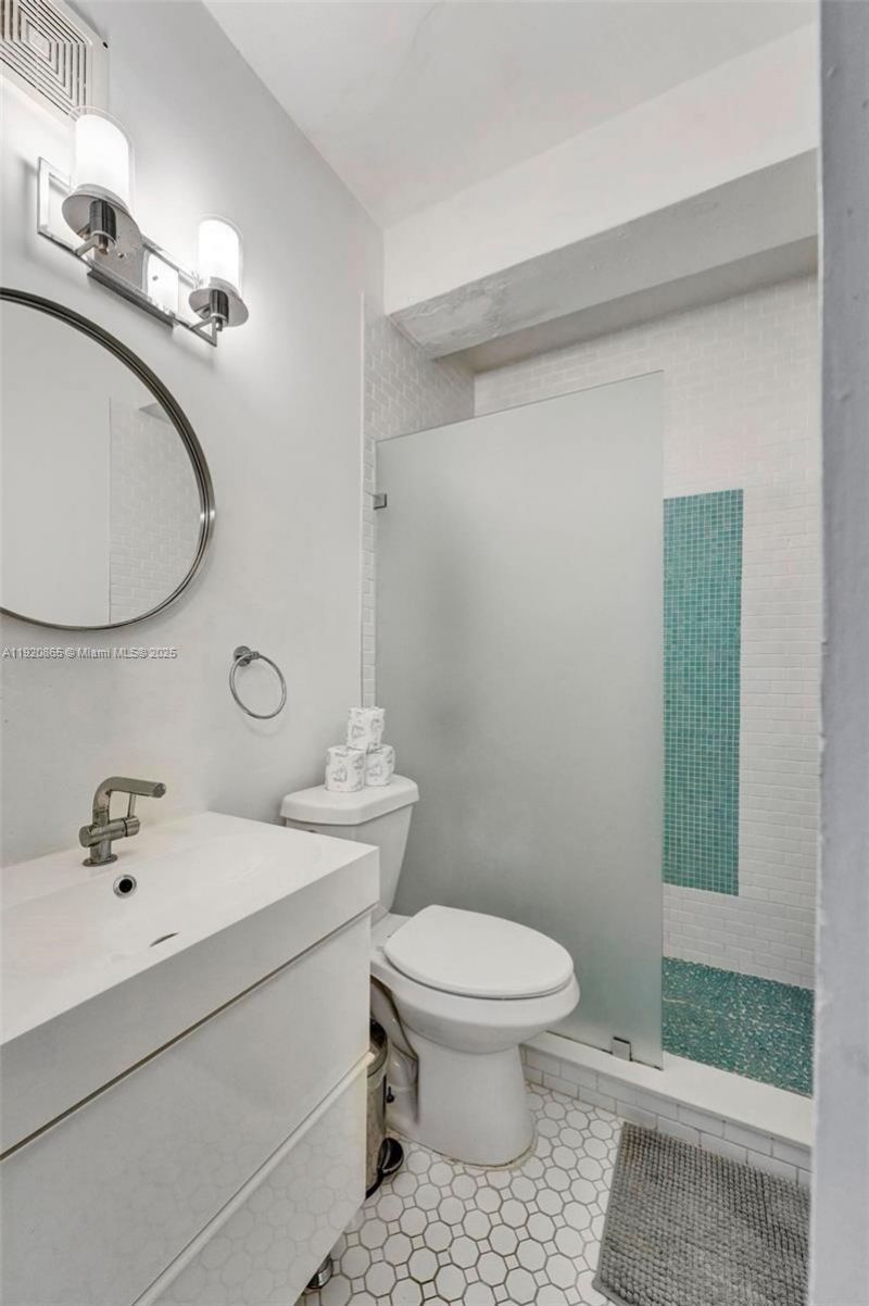 255 W 24th St, Unit 306, Miami Beach, FL 33140 Photo
