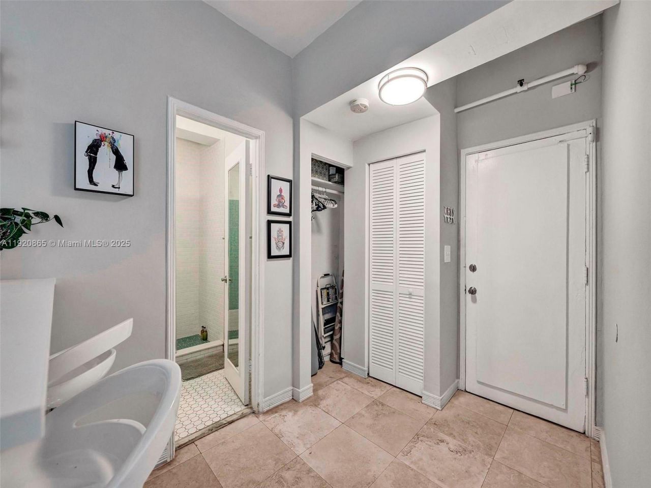 255 W 24th St, Unit 306, Miami Beach, FL 33140 Photo