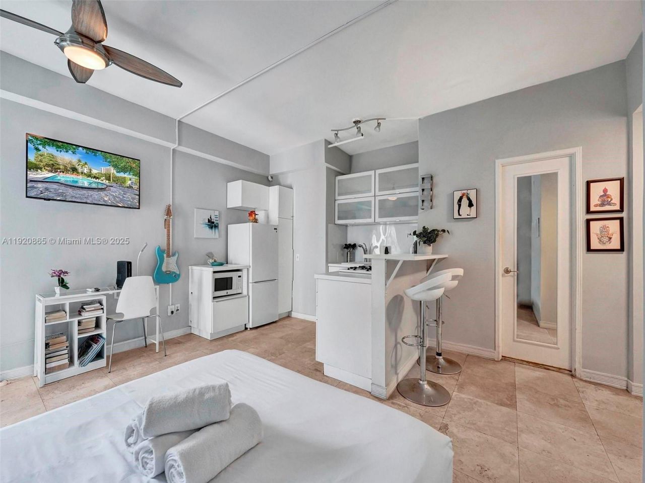 255 W 24th St, Unit 306, Miami Beach, FL 33140 Photo