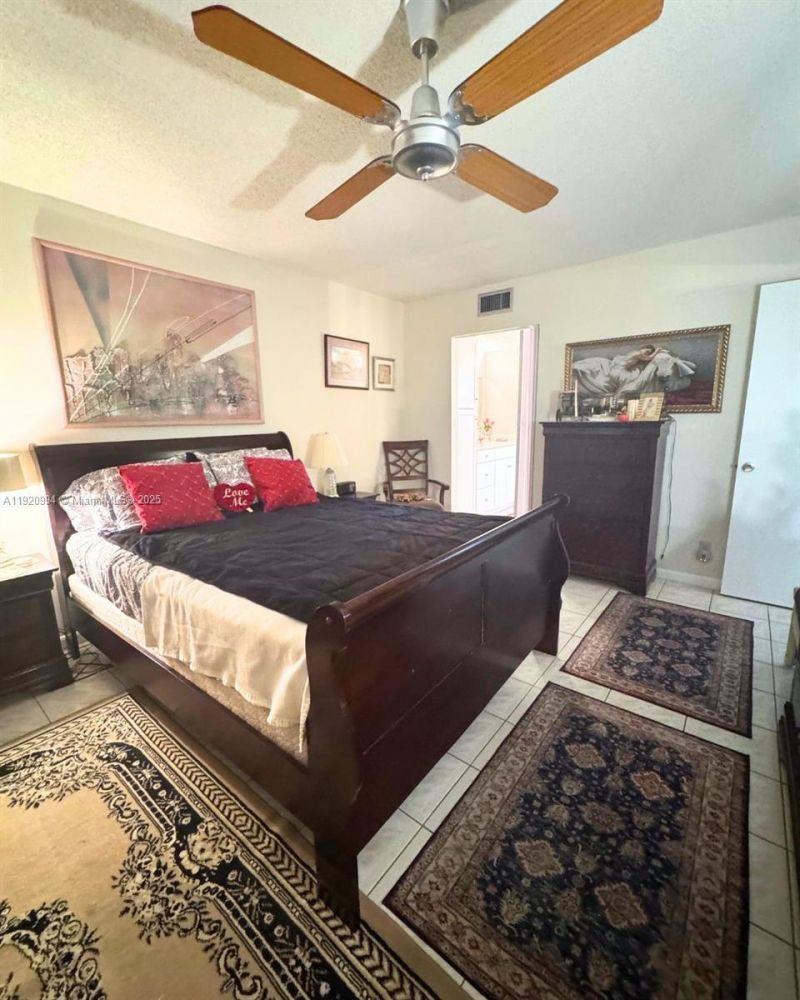 7787 Golf Cir Dr, Unit 106, Margate, FL 33063 Photo