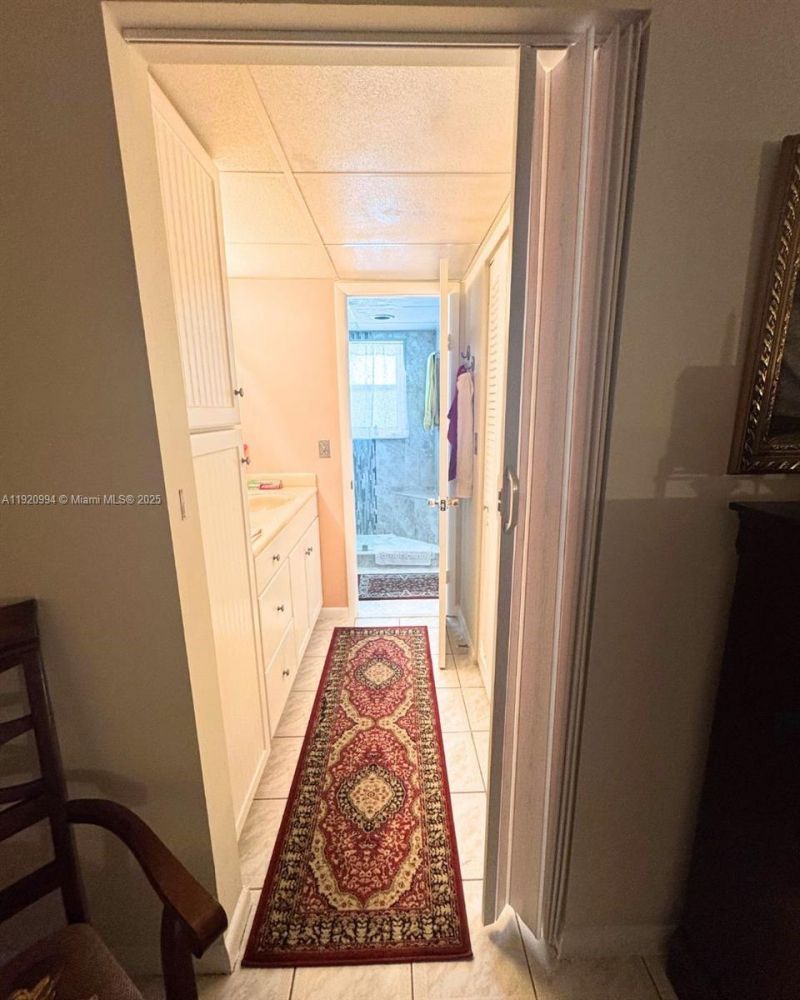 7787 Golf Cir Dr, Unit 106, Margate, FL 33063 Photo