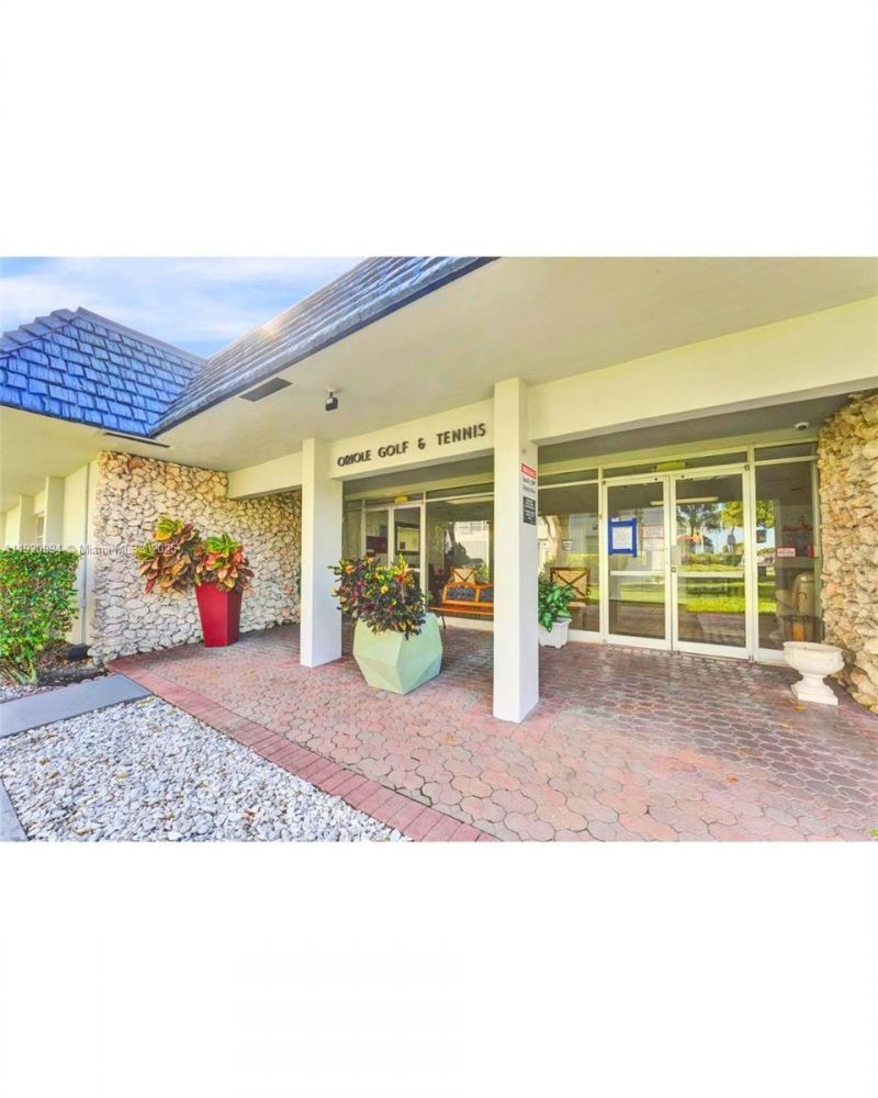 7787 Golf Cir Dr, Unit 106, Margate, FL 33063 Photo