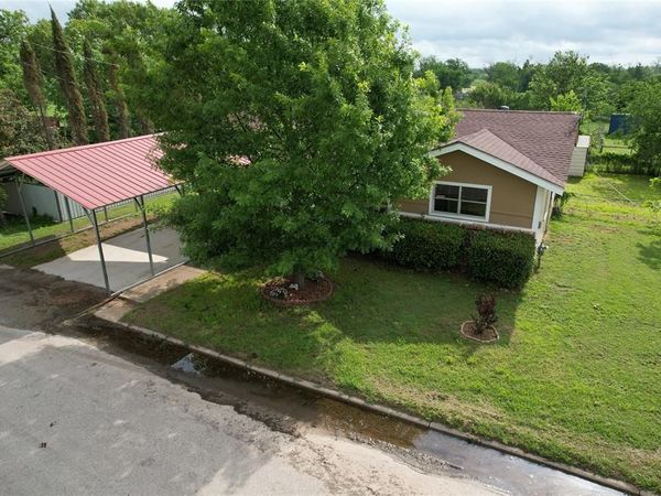 509 Starkey Street, Bangs, TX 76823