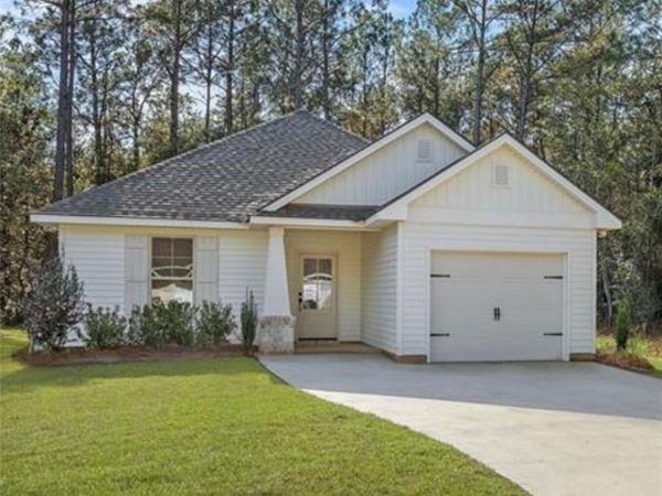 623 BEAULIEUX Street, Mandeville, LA 70448