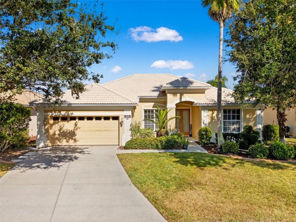 6882 TAILFEATHER WAY, BRADENTON, FL 34203