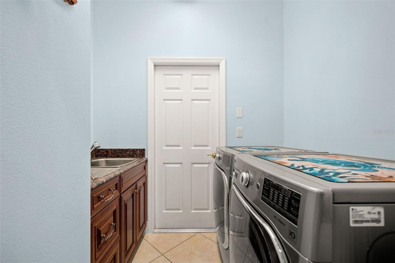 6882 Tailfeather Way, Bradenton, FL 34203 Photo