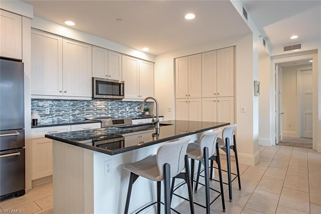 1030 3rd Ave S, Unit 504, Naples, FL 34102 Photo