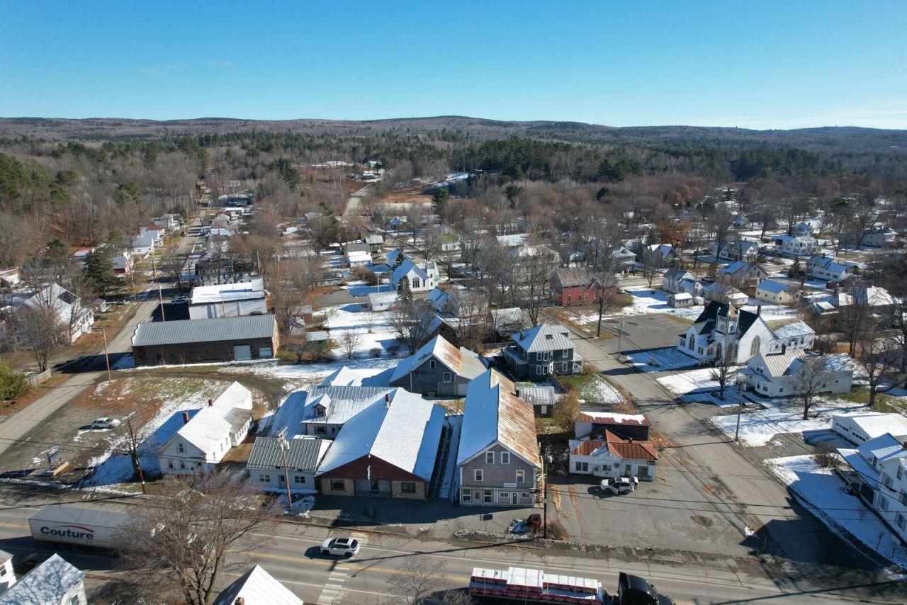 317 Main Street, Bingham, ME 04920 Main Photo