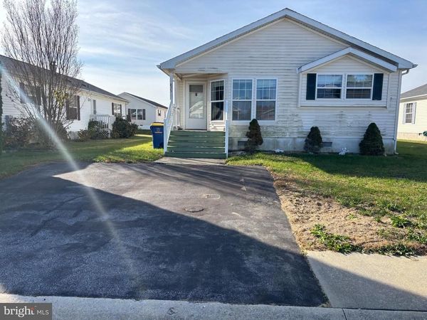 825 STELLA STREET, Unit 117, SMYRNA, DE 19977