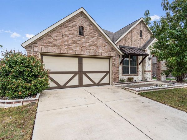 804 Farm House DR, Hutto, TX 78634