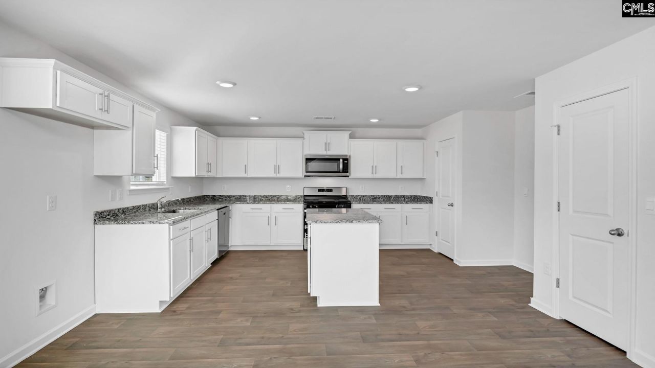 114 Kirkwood Court Photo 6