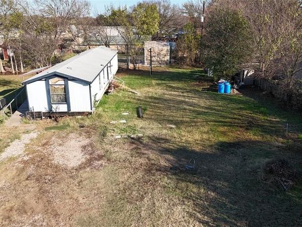 214 Pearson Lane, Azle, TX 76020