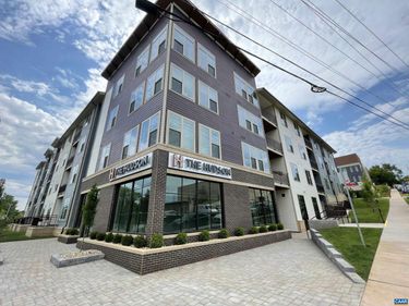 905 RIVER RD, Unit 413, Charlottesville, VA 22905