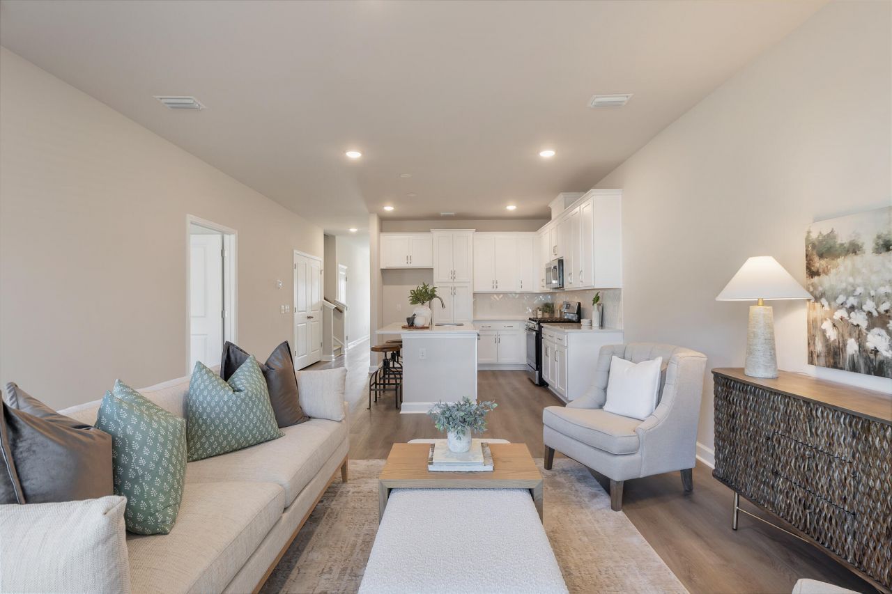 926 Dusk Drive Photo 8