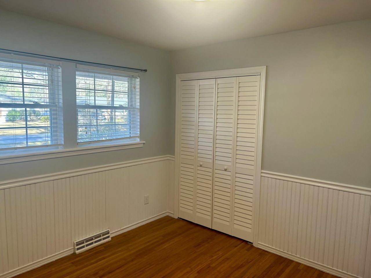 1720 Somerset Circle Photo 14