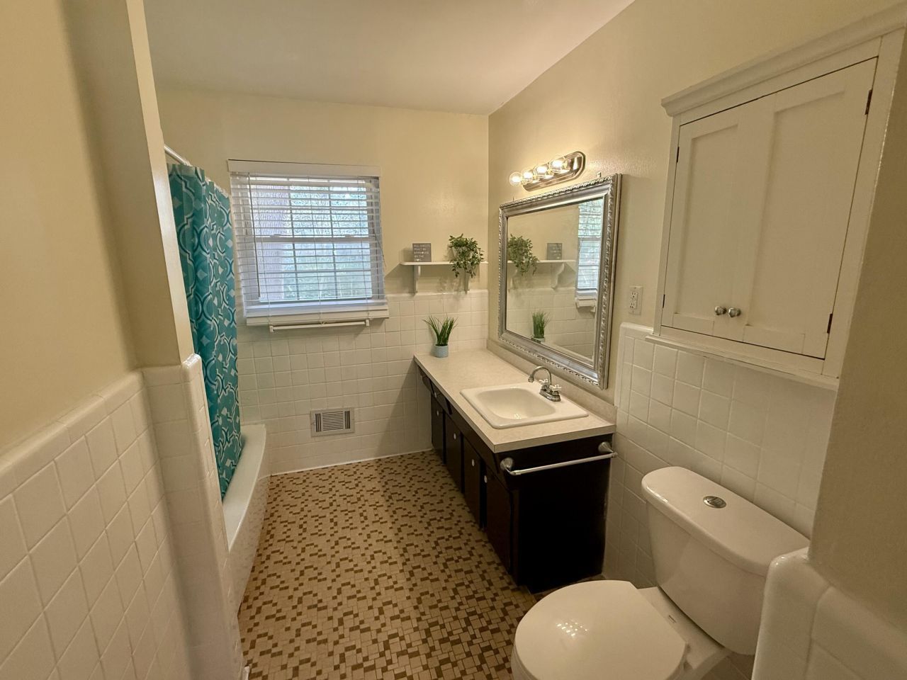 1720 Somerset Circle Photo 16