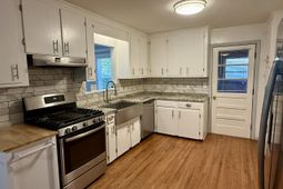 1720 Somerset Circle photo 4