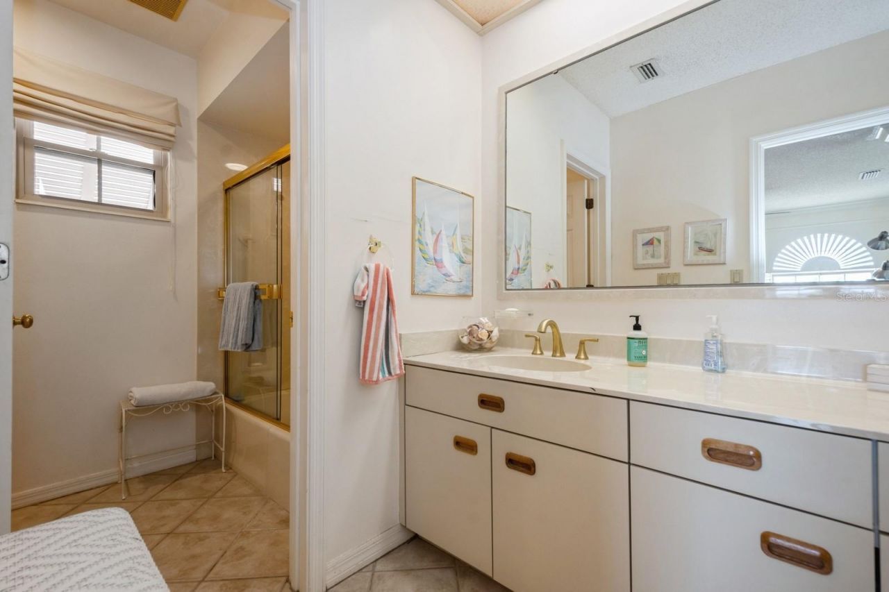 1195 Coquille Street, Unit 309, Sarasota, FL 34242 Photo