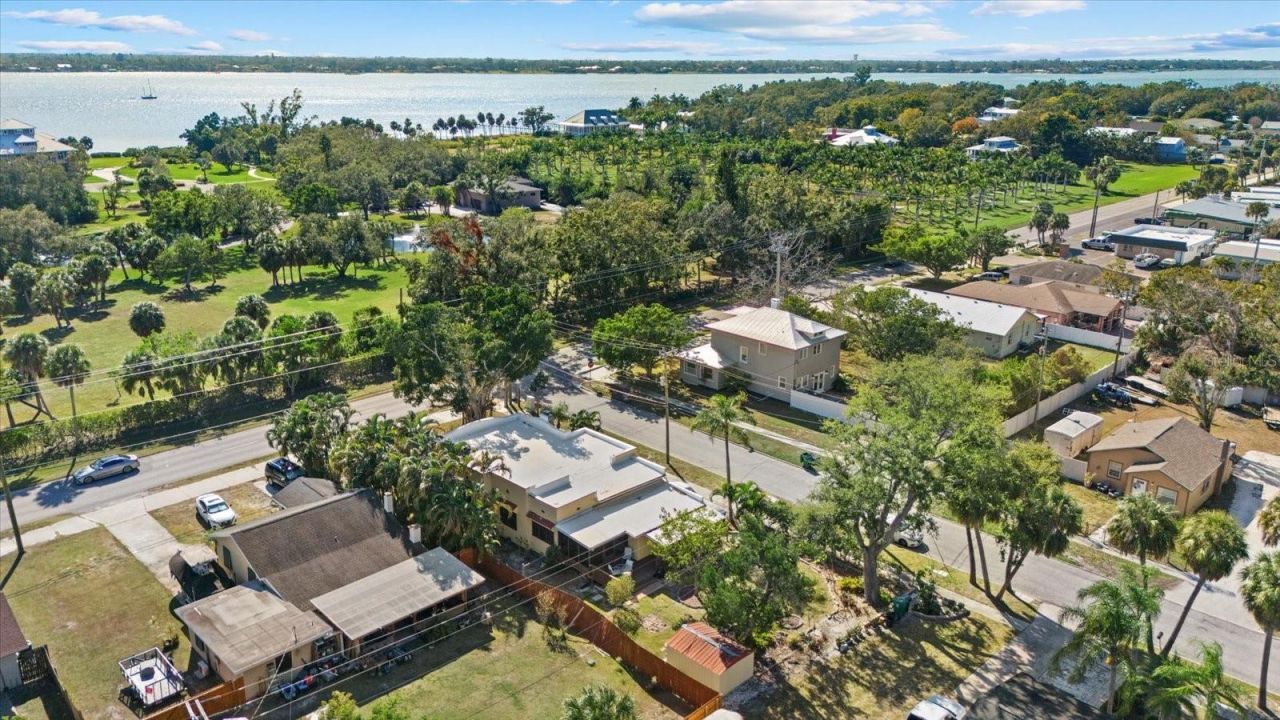 2628 10th Street W, Palmetto, FL 34221 Photo