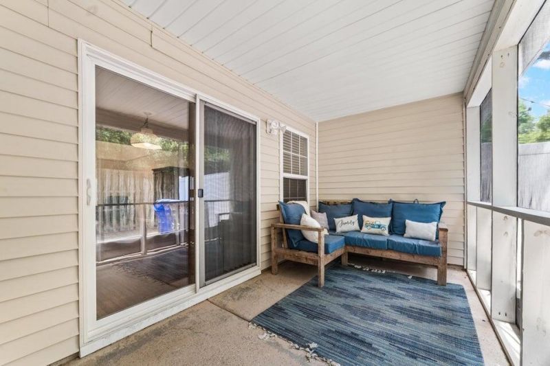 2451 Scholar Lane Photo 20