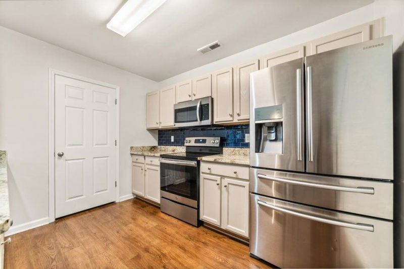 2451 Scholar Lane Photo 6