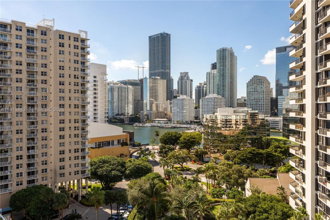 520 Brickell Key Dr, Unit A1207, Miami, FL 33131 Photo