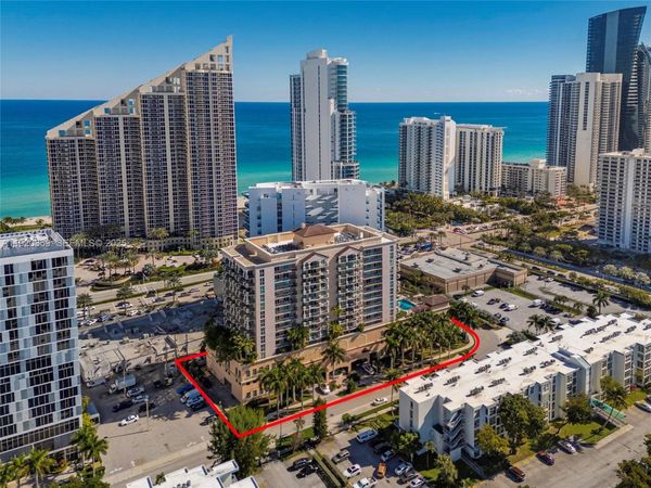 17555 E Atlantic Blvd, Unit 1005, Sunny Isles Beach, FL 33160
