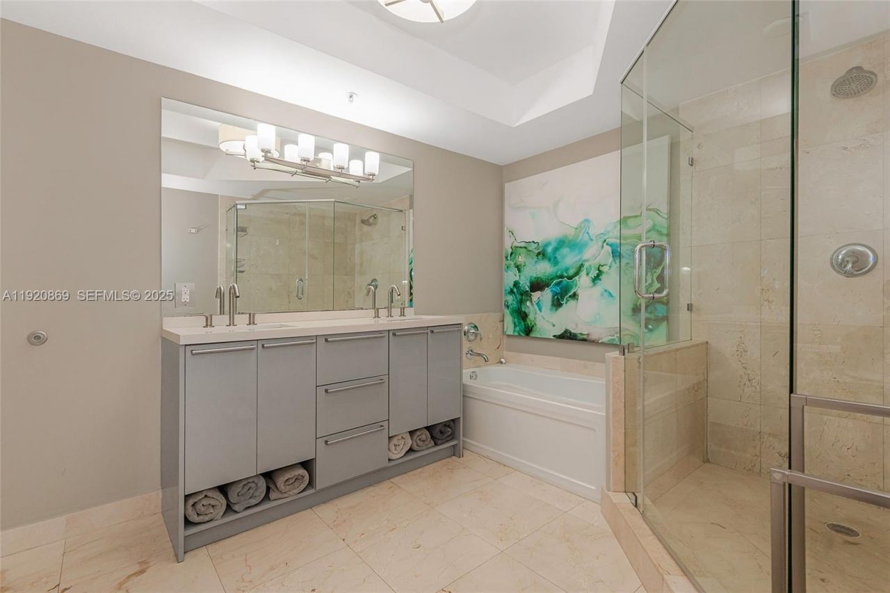 17555 E Atlantic Blvd, Unit 1005, Sunny Isles Beach, FL 33160 Photo