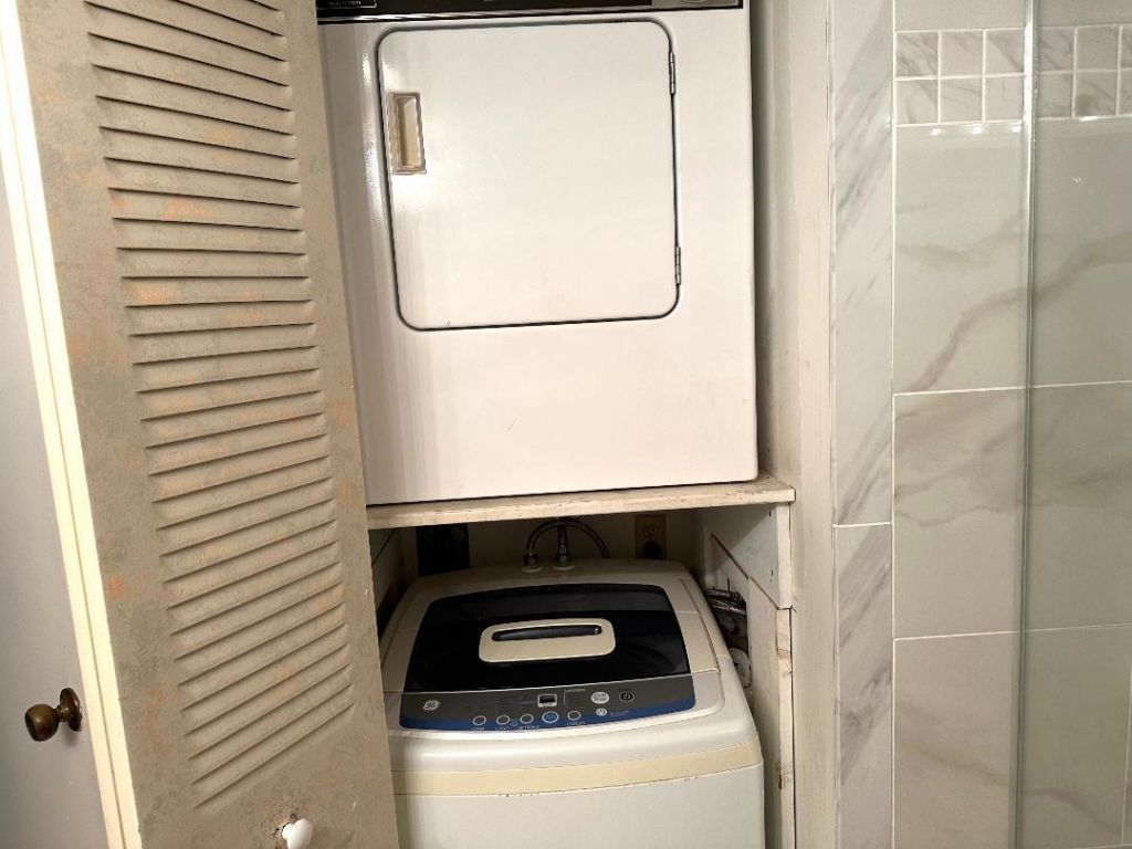 8305 Casa Del Lago, Unit E, Boca Raton, FL 33433 Photo