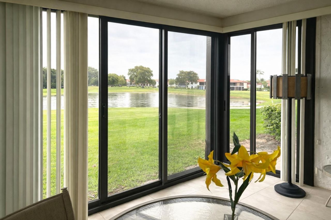 8305 Casa Del Lago, Unit E, Boca Raton, FL 33433 Photo