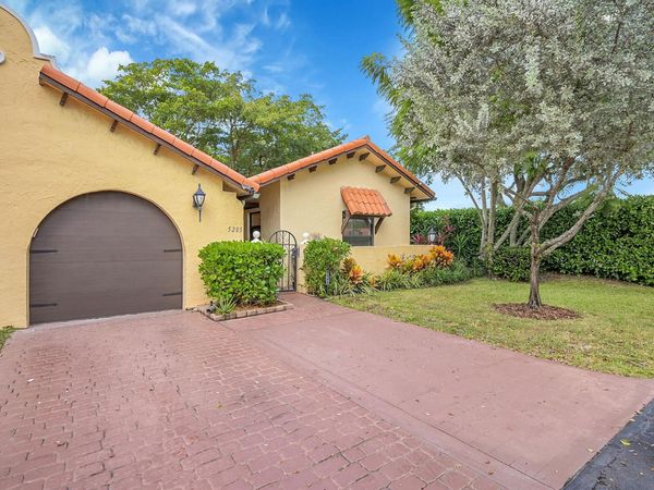 5205 Bolero Circle, Unit 5205, Delray Beach, FL 33484