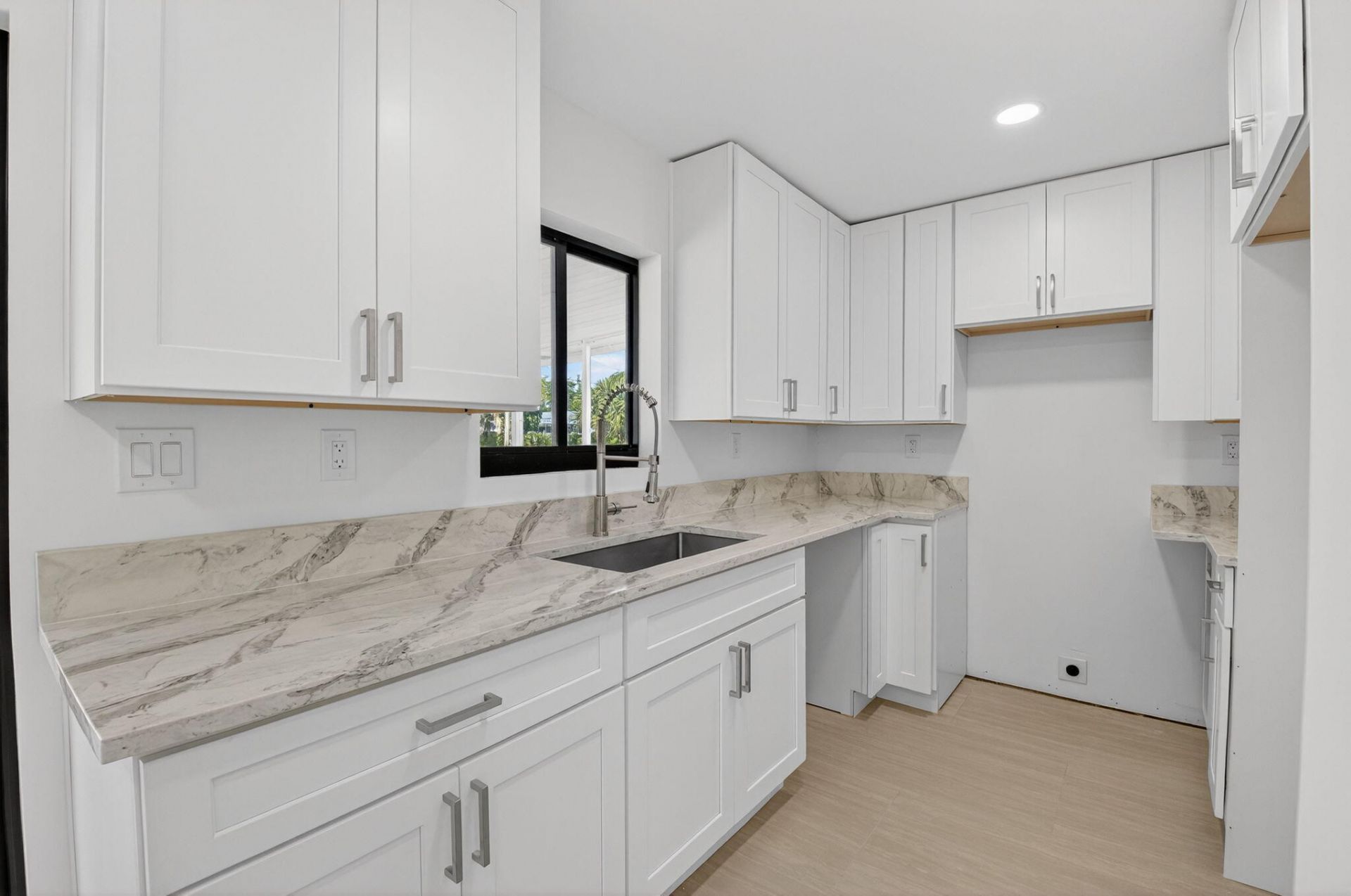 122 SW 9th Avenue, Delray Beach, FL 33444 Photo