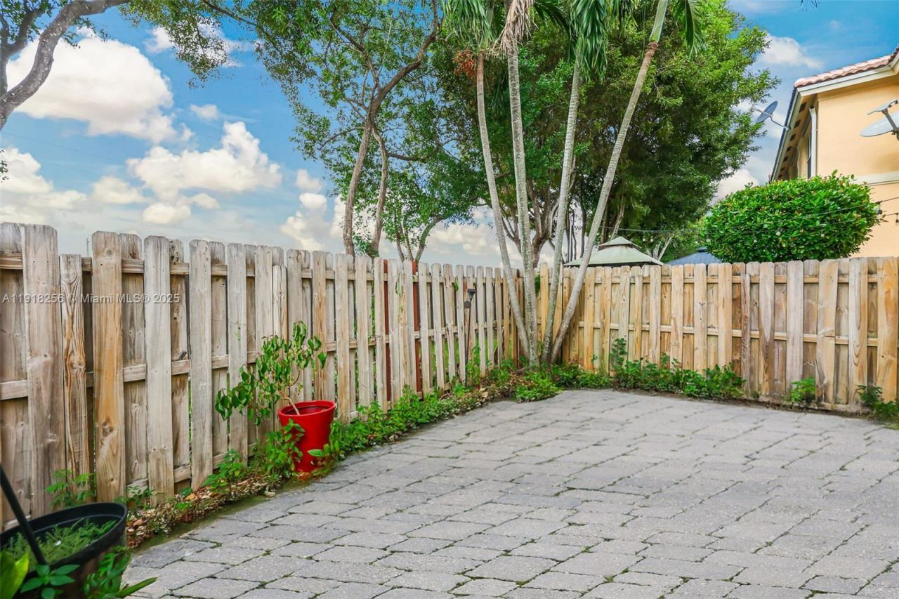 12566 SW 126th Ave, Miami, FL 33186 Photo