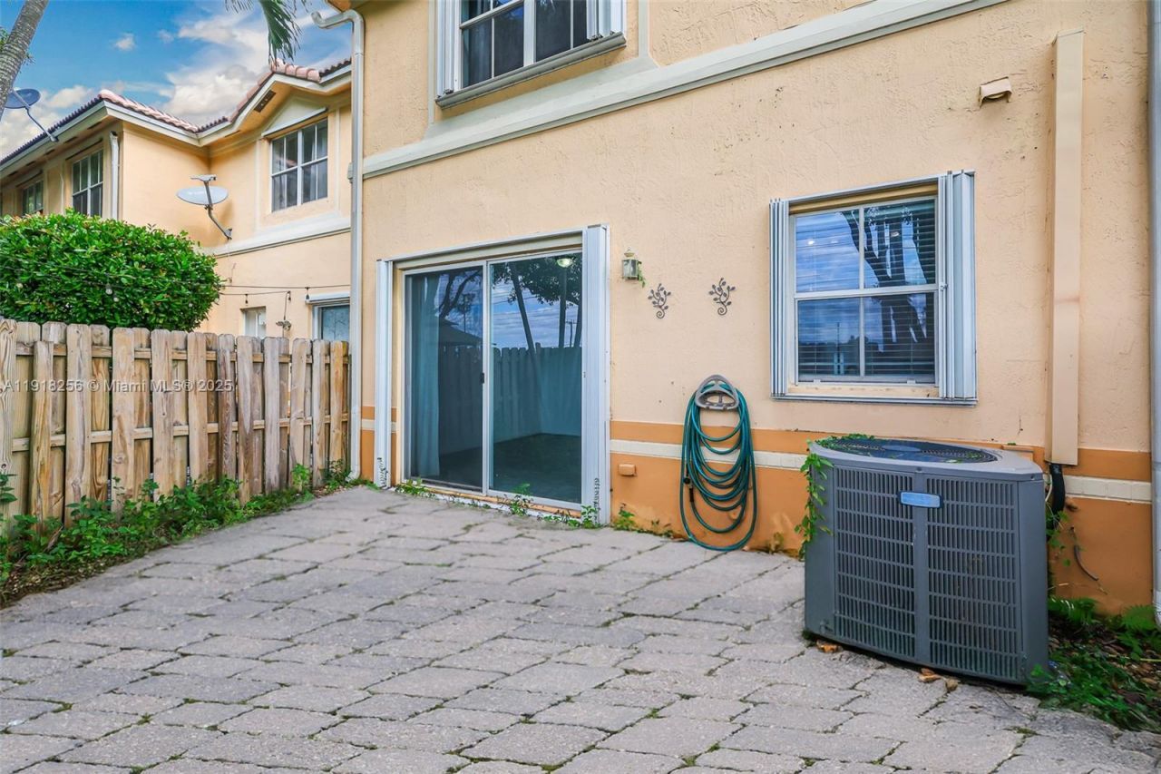 12566 SW 126th Ave, Miami, FL 33186 Photo